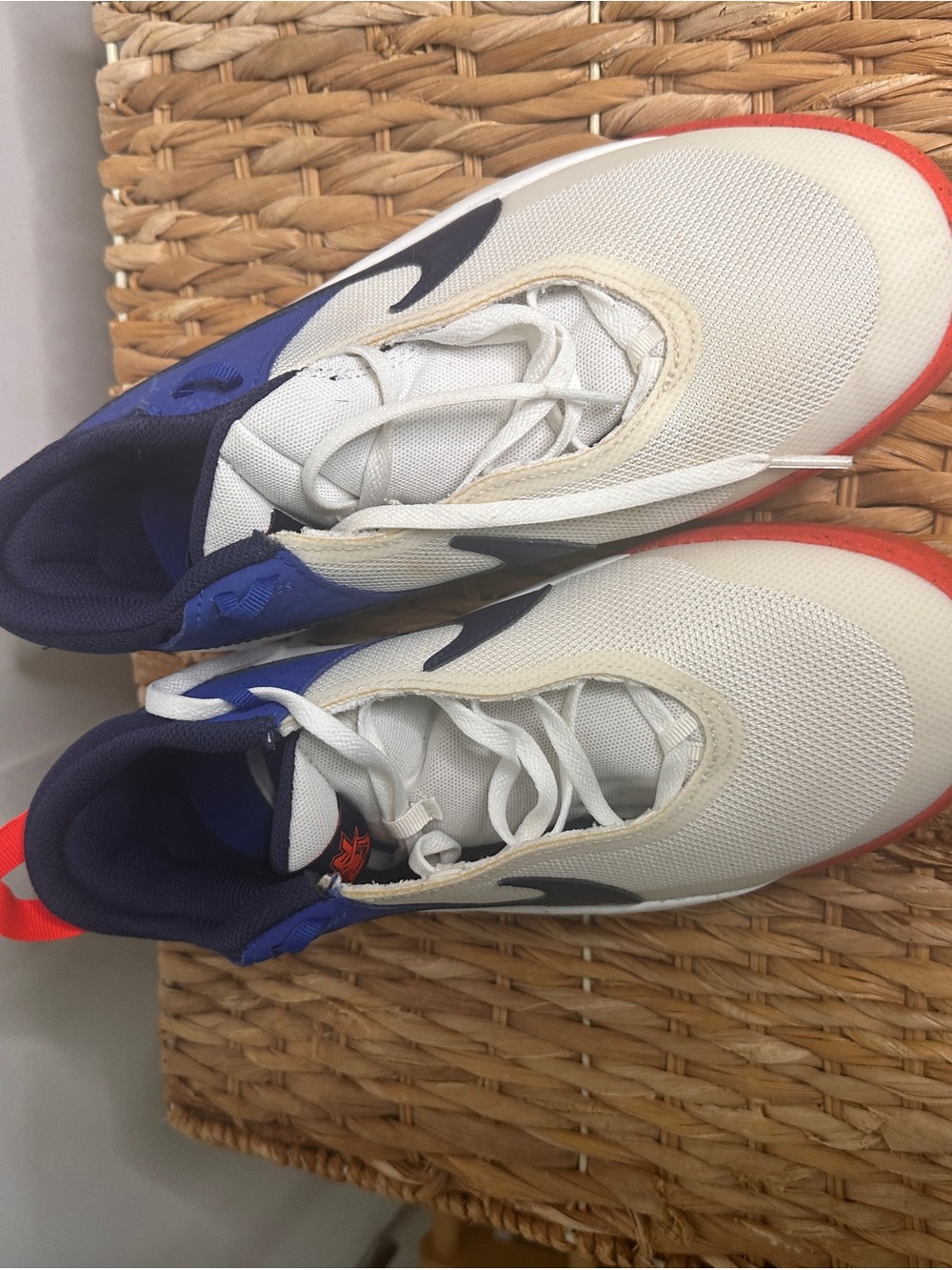 Nike Kids‎ White, Navy and Red Low-Top Sneakers